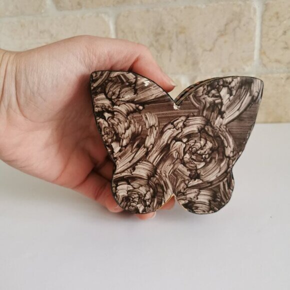 Butterfly Storage Box Inlaid Handwoven Straw Retro Jewelry Box Red Fabric Lined - Picture 4 of 11